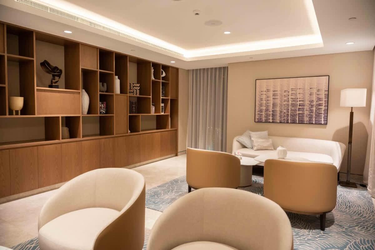 Apartment Elegant Style Brand New 2bdr In Heart Of Downtown *