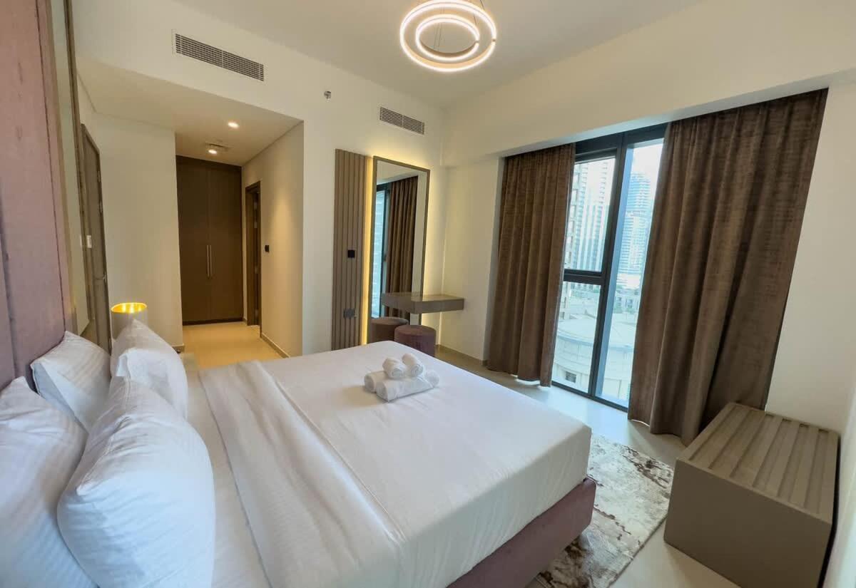 Elegant Style Brand New 2bdr In Heart Of Downtown Apartment