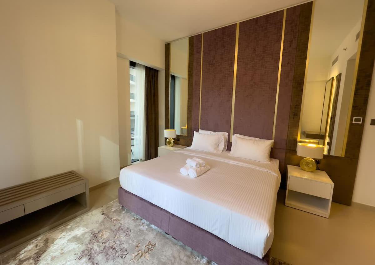 Apartment Elegant Style Brand New 2bdr In Heart Of Downtown Dubai
